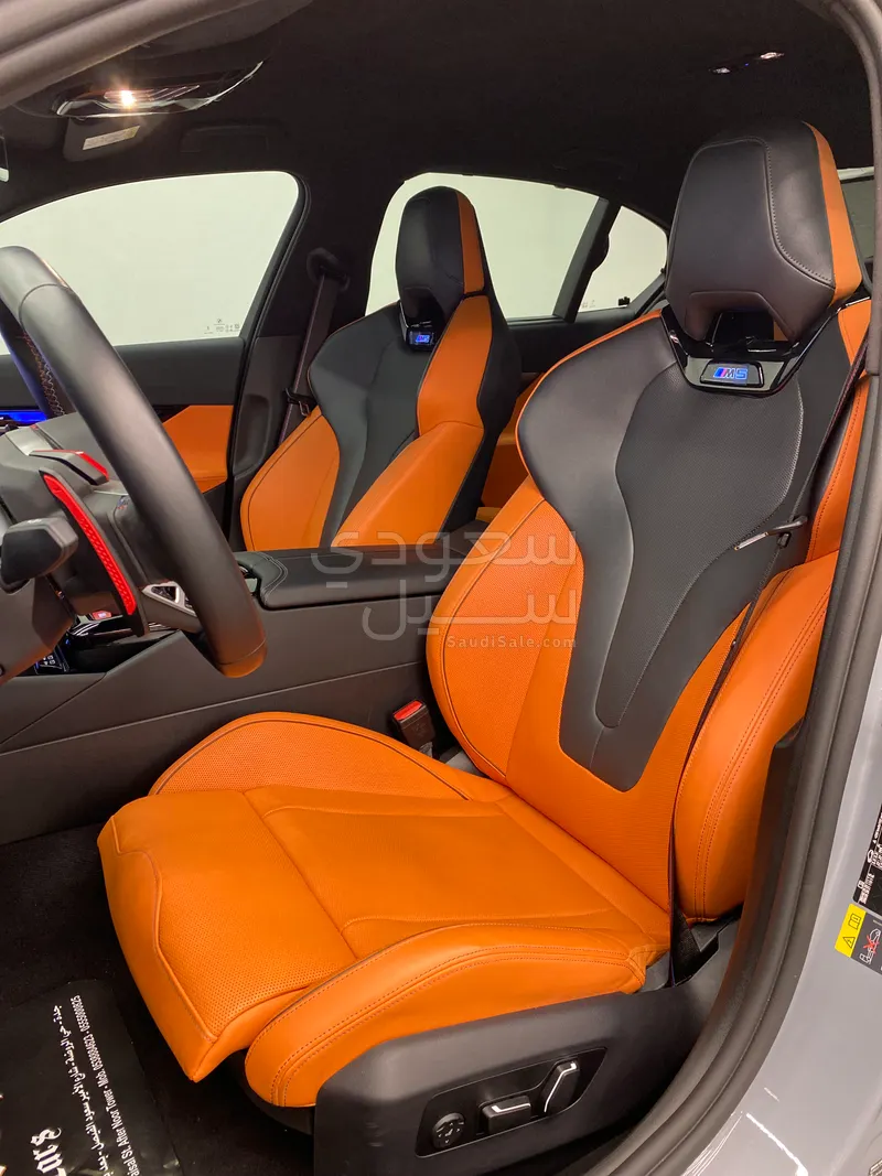 2025 بي ام دبليو الفئة ام إم 5