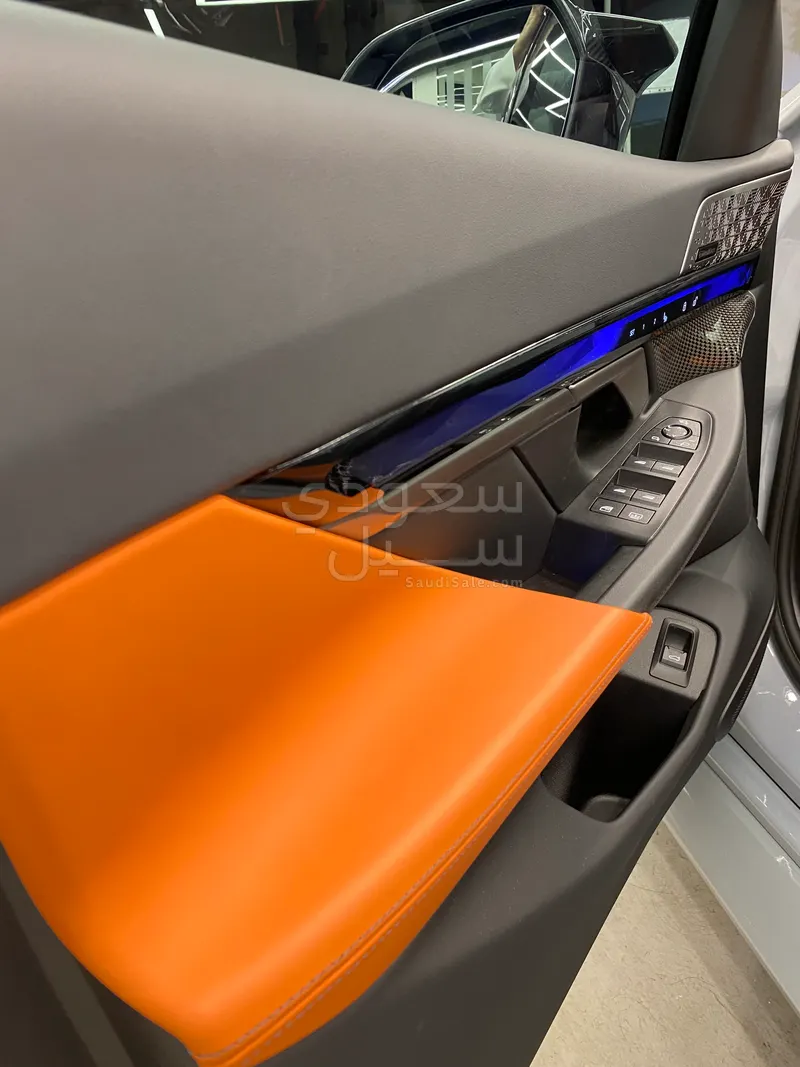 2025 بي ام دبليو الفئة ام إم 5