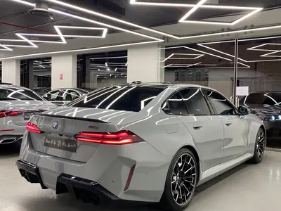 2025 بي ام دبليو الفئة ام إم 5