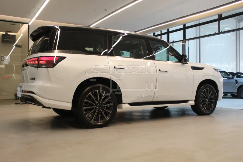 2025 انفينيتي كيو اكس 80