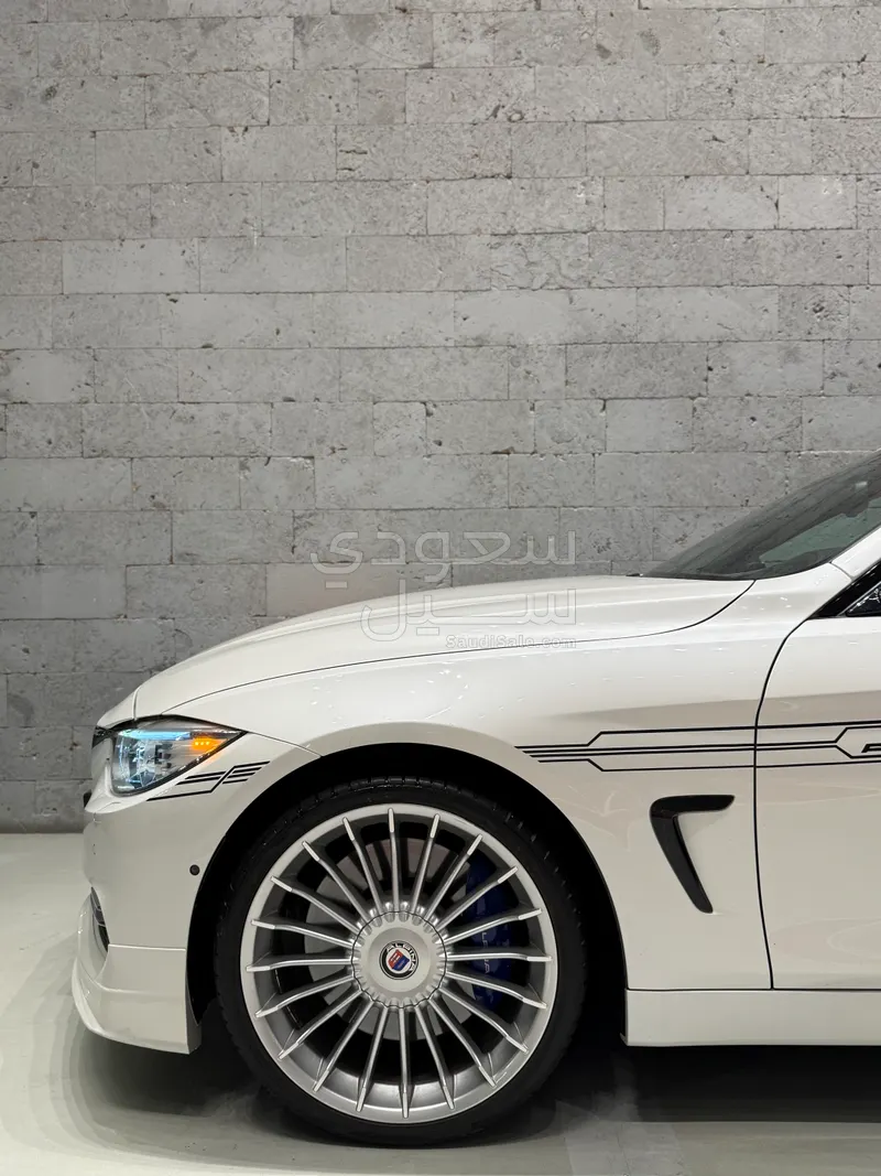 2017 بي ام دبليو البينا بي 4