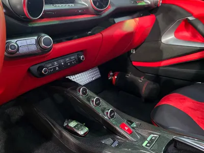 2023 فيراري 812 جي تي اس