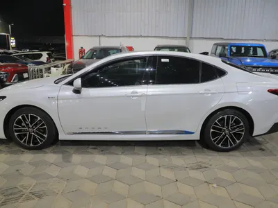 2025 تويوتا كامري ال اي