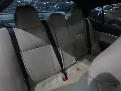 2025 تويوتا كامري ال اي