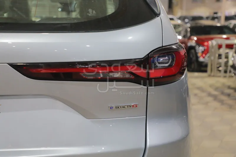 2024 مازدا سي اكس 90