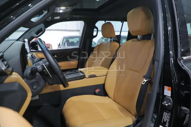 2023 لكزس إل إكس 600