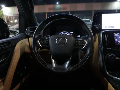 2023 لكزس إل إكس 600