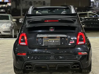 2022 فيات ابارث 695 توريزمو