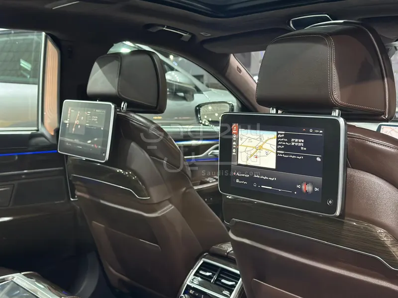 2020 بي ام دبليو الفئة السابعة 740 إل أي