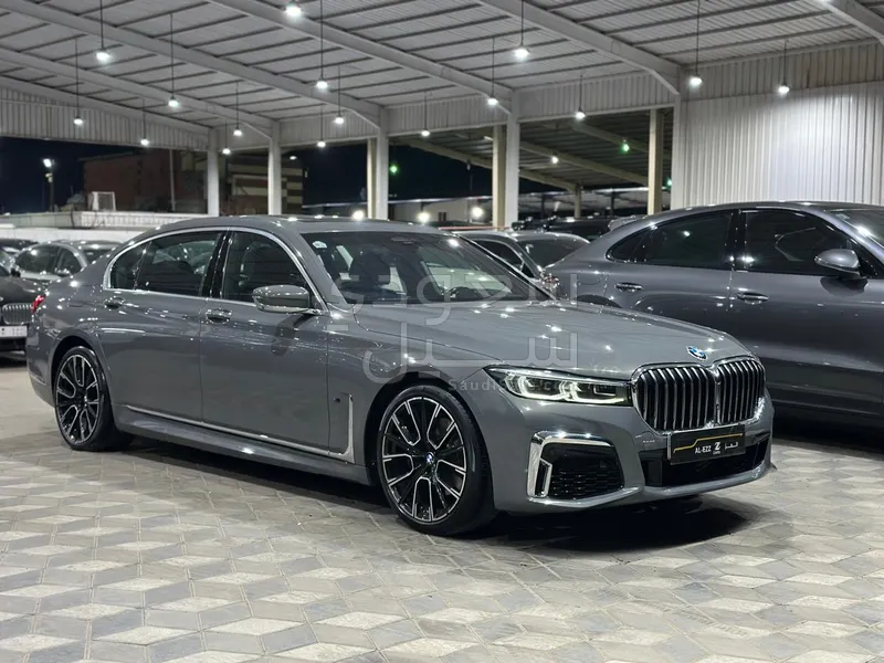 2020 بي ام دبليو الفئة السابعة 740 إل أي