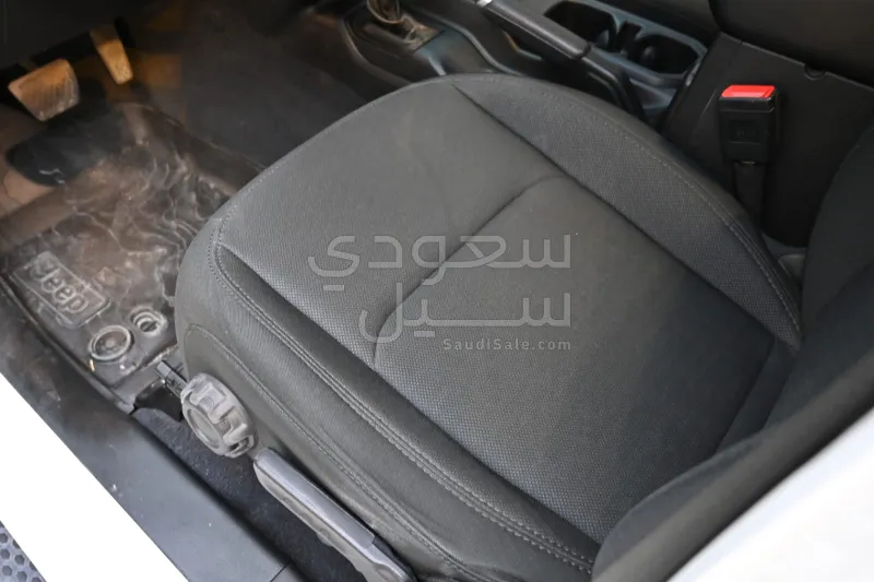 2023 جييب رانجلر سبورت