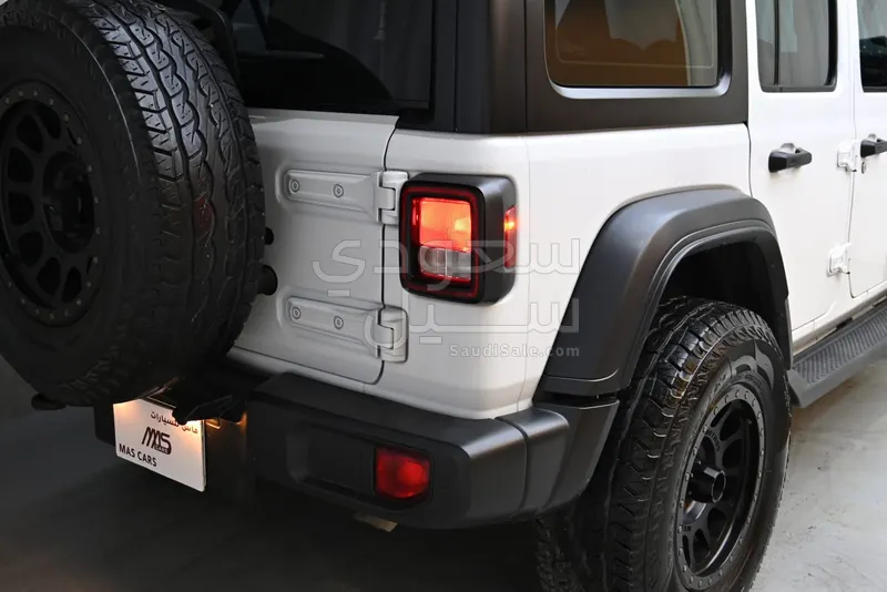 2023 جييب رانجلر سبورت