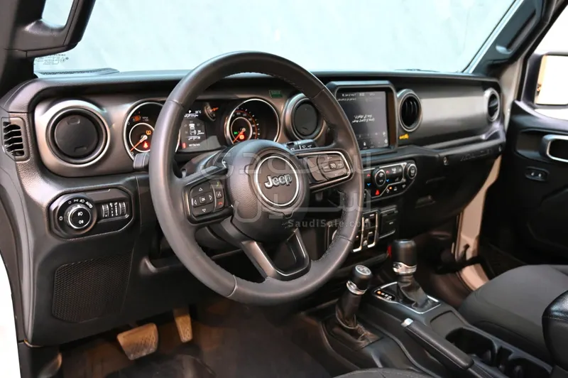 2023 جييب رانجلر سبورت