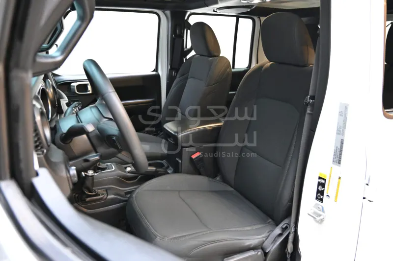 2023 جييب رانجلر سبورت