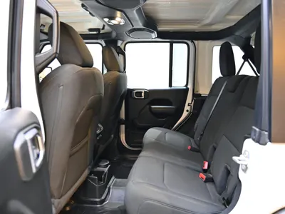 2023 جييب رانجلر سبورت