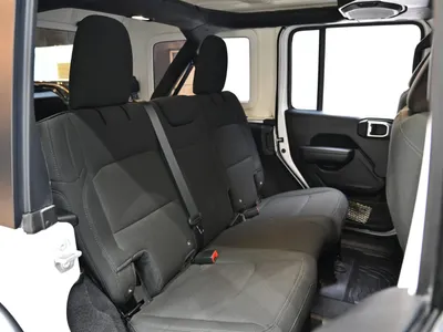 2023 جييب رانجلر سبورت