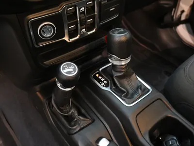 2023 جييب رانجلر سبورت