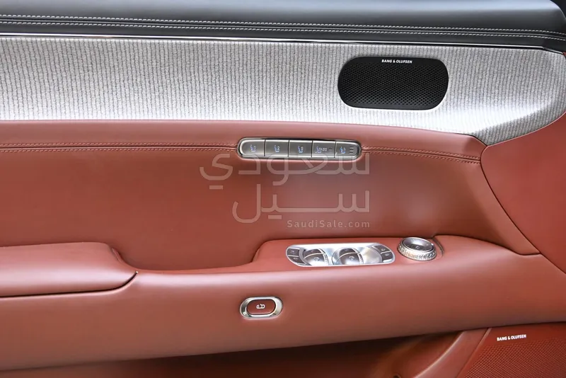 2025 جينيسيس جي 90