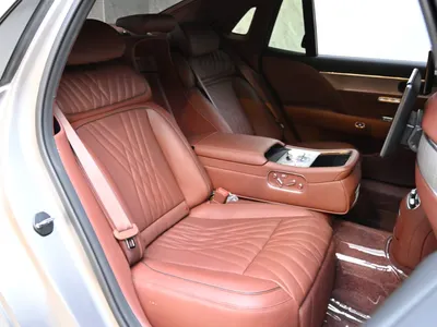 2025 جينيسيس جي 90