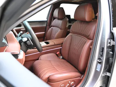 2025 جينيسيس جي 90