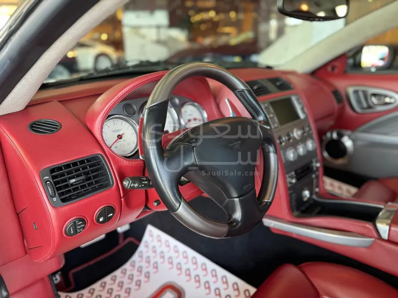 2006 استون مارتن فانكويش اس