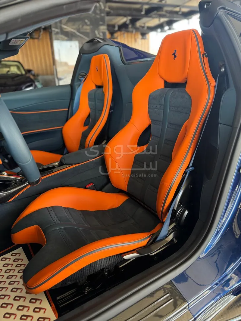 2023 فيراري 812 جي تي اس