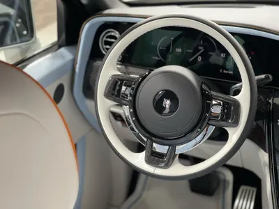 2025 رولز رويس كولينان بلاك بادج