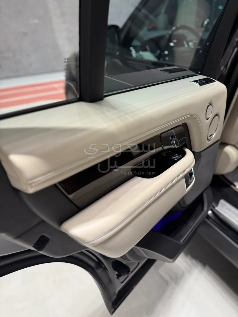 2019 Land Rover Range Rover Vogue SE