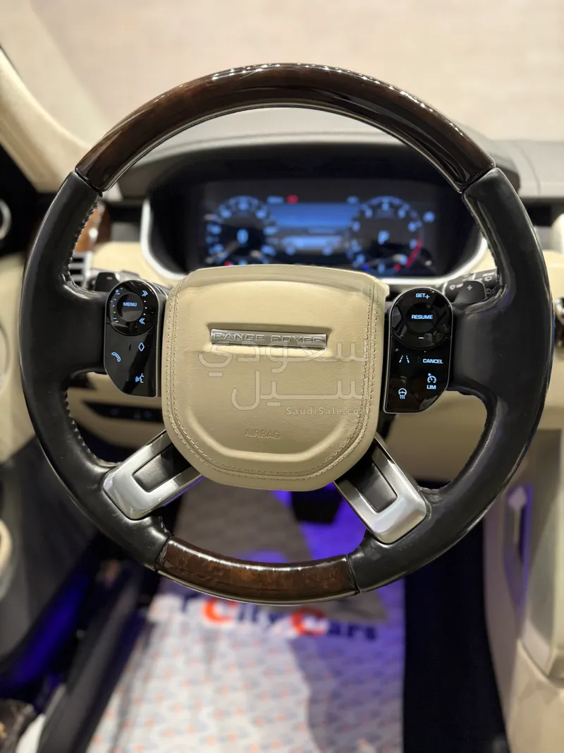2019 Land Rover Range Rover Vogue SE