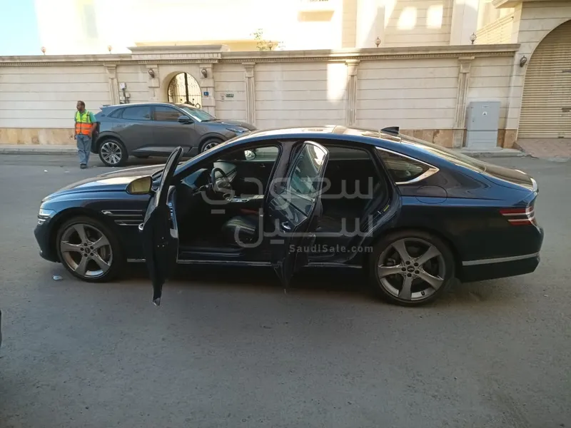 2021 جينيسيس جي 80 رويال