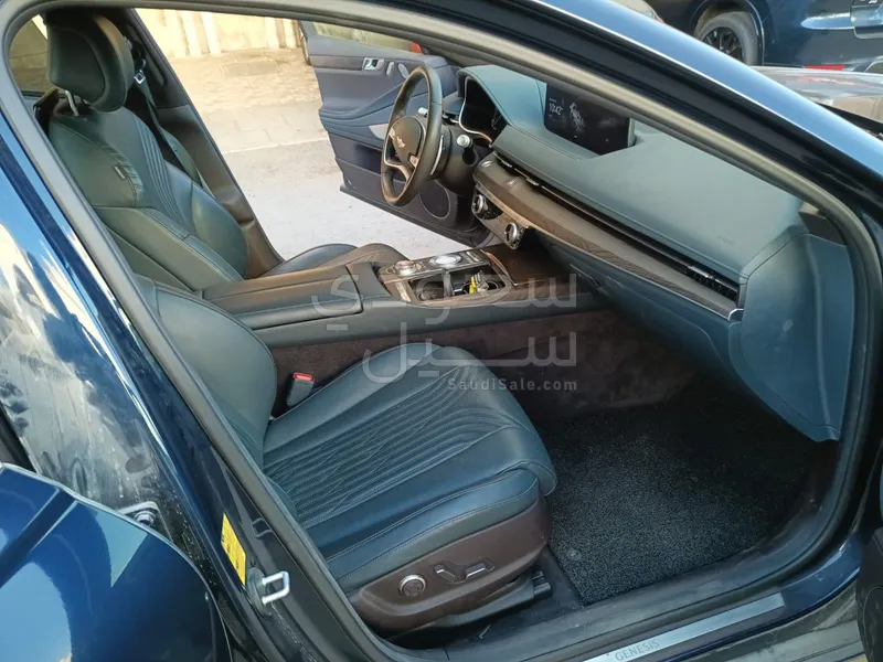 2021 جينيسيس جي 80 رويال