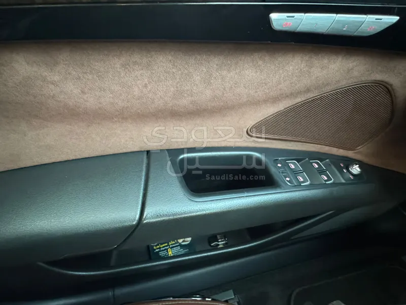 2012 اودي اي 8 ال النسخة السعودية