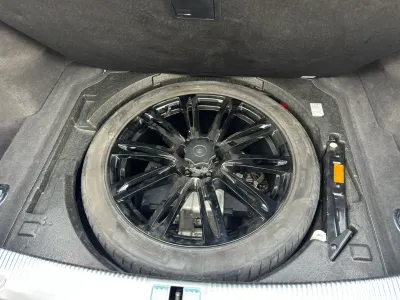 2012 اودي اي 8 ال النسخة السعودية