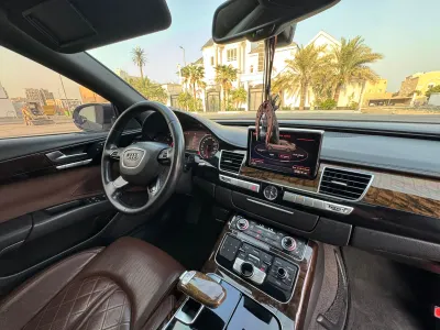 2012 اودي اي 8 ال النسخة السعودية