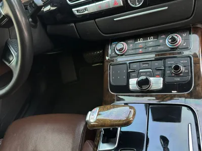 2012 اودي اي 8 ال النسخة السعودية