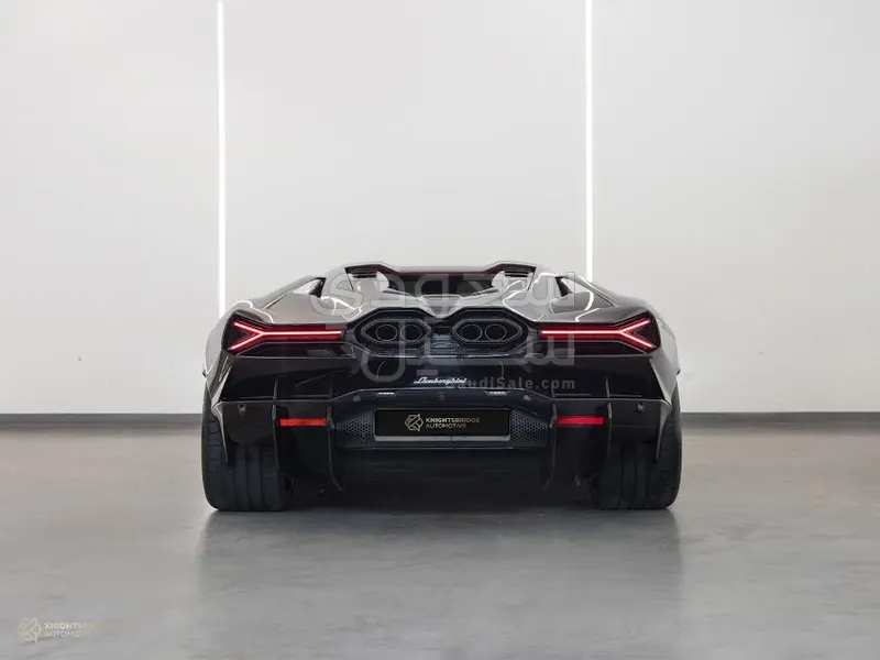 2024 لمبرجيني ريفويلتو