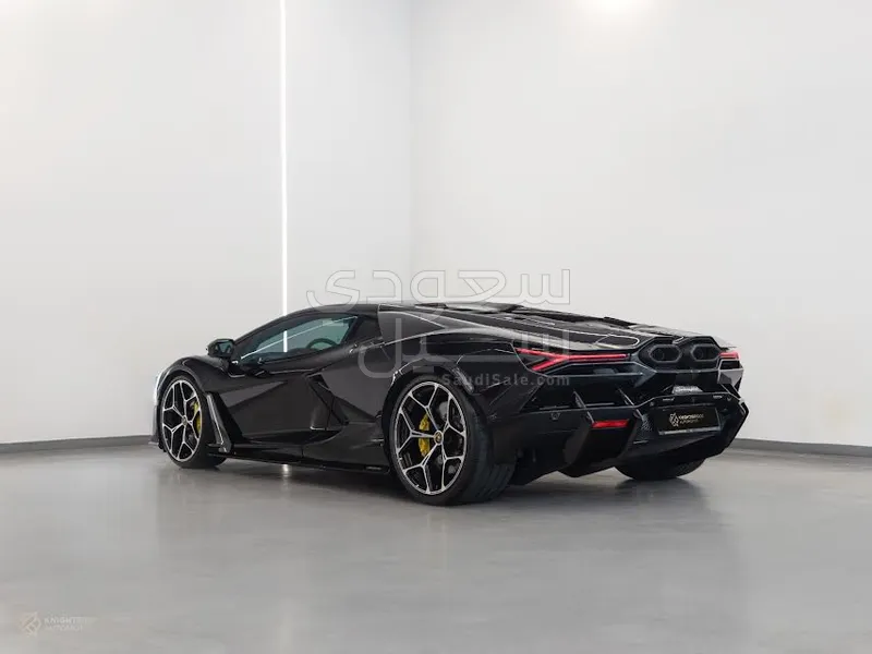 2024 لمبرجيني ريفويلتو