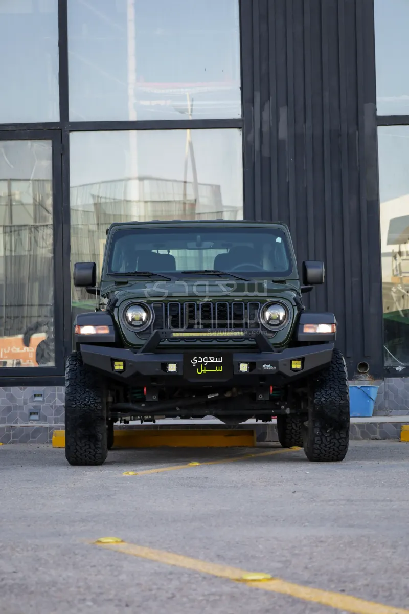 2023 جييب رانجلر سبورت