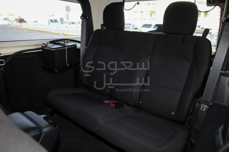 2023 جييب رانجلر سبورت