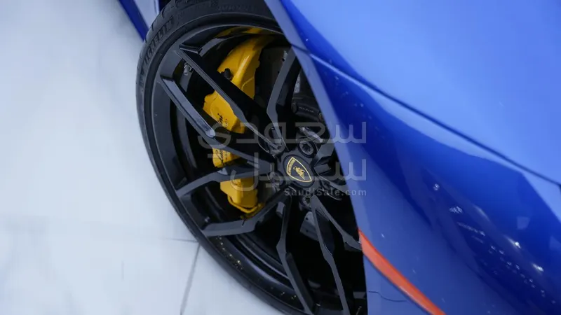 2015 لمبرجيني هوراكان