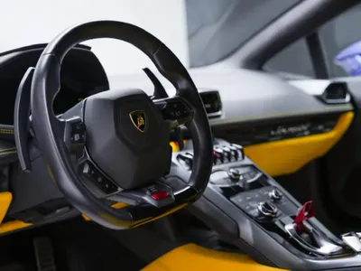 2015 لمبرجيني هوراكان