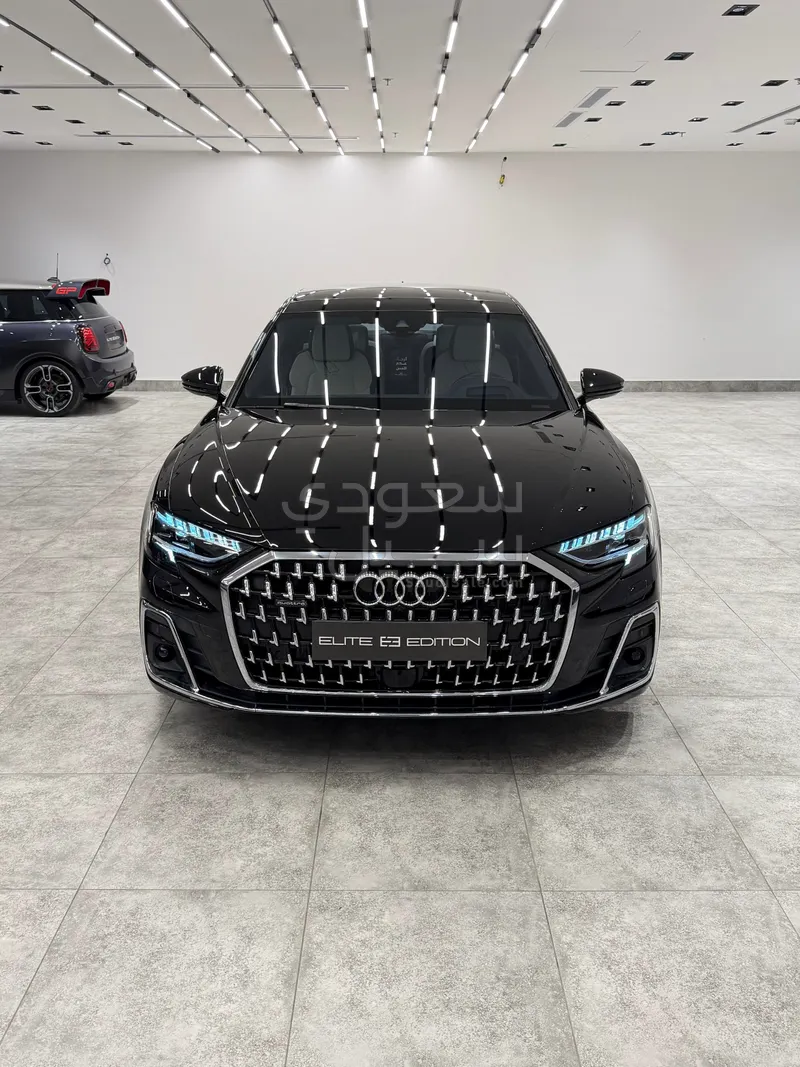 2023 اودي اي 8 ال النسخة السعودية