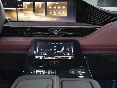 2025 انفينيتي كيو اكس 80