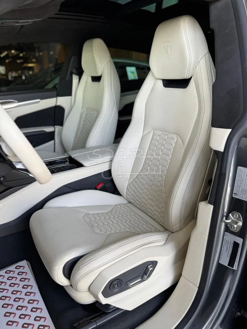 2019 لمبرجيني اوروس