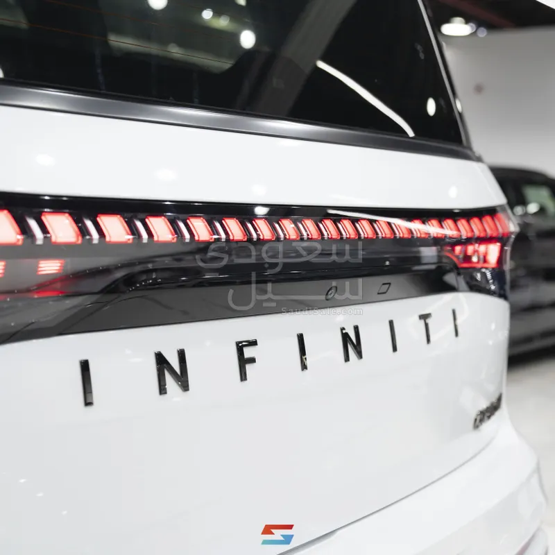 2025 انفينيتي كيو اكس 80