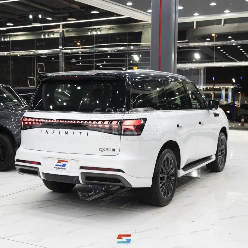 2025 انفينيتي كيو اكس 80