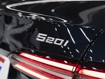 2026 بي ام دبليو الفئة الخامسة 520 أي