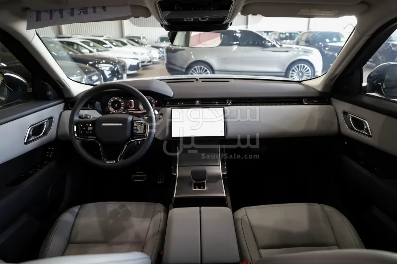 2025 Land Rover Range Rover Velar SE