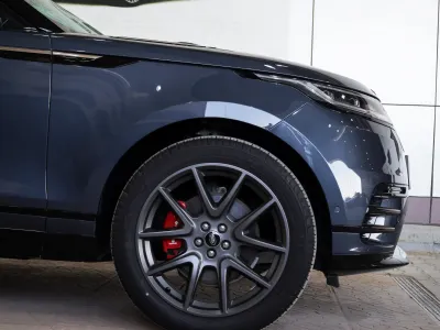 2025 Land Rover Range Rover Velar SE