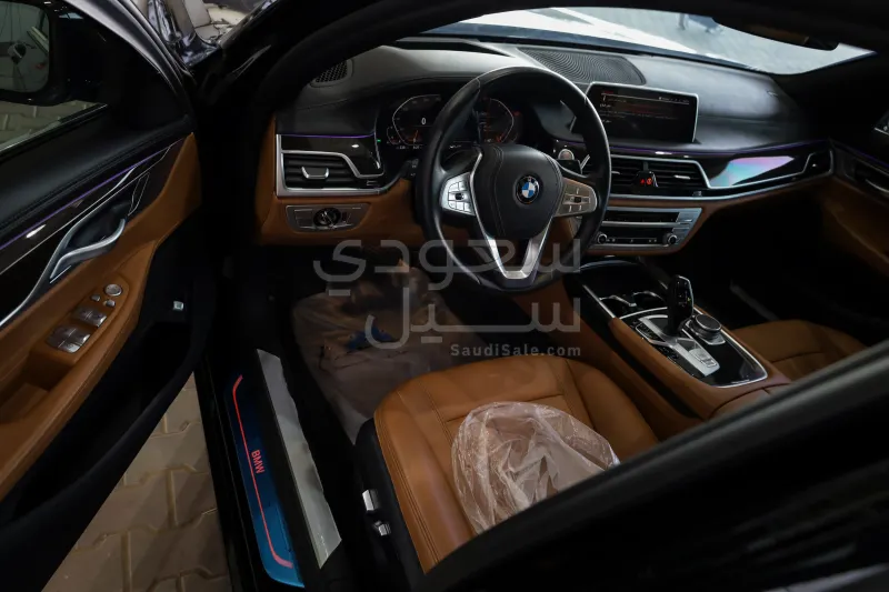 2022 BMW 7 Series 730Li